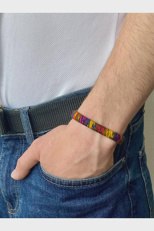 Handmade Multicolor Woven Bracelet for Men – Adjustable and Lightweight Boho Wristwear