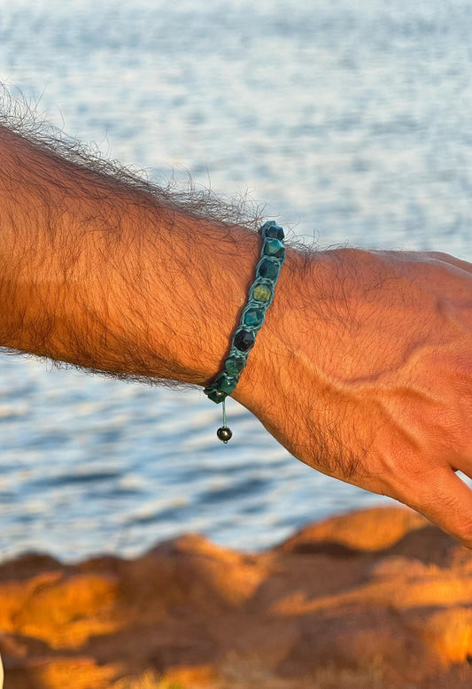 Handcrafted Natural Apatite Bracelet – Adjustable Macrame Stone Wristwear