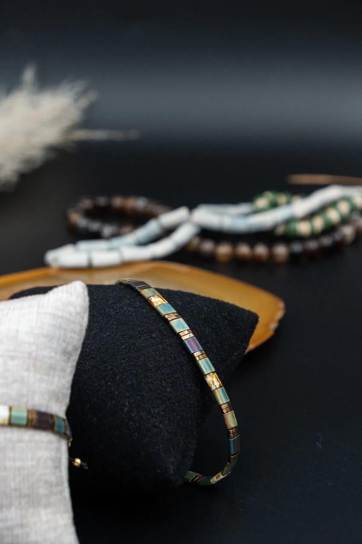 Handmade Aqua Green Unisex Bracelet with Rectangular-Cut Natural Stones
