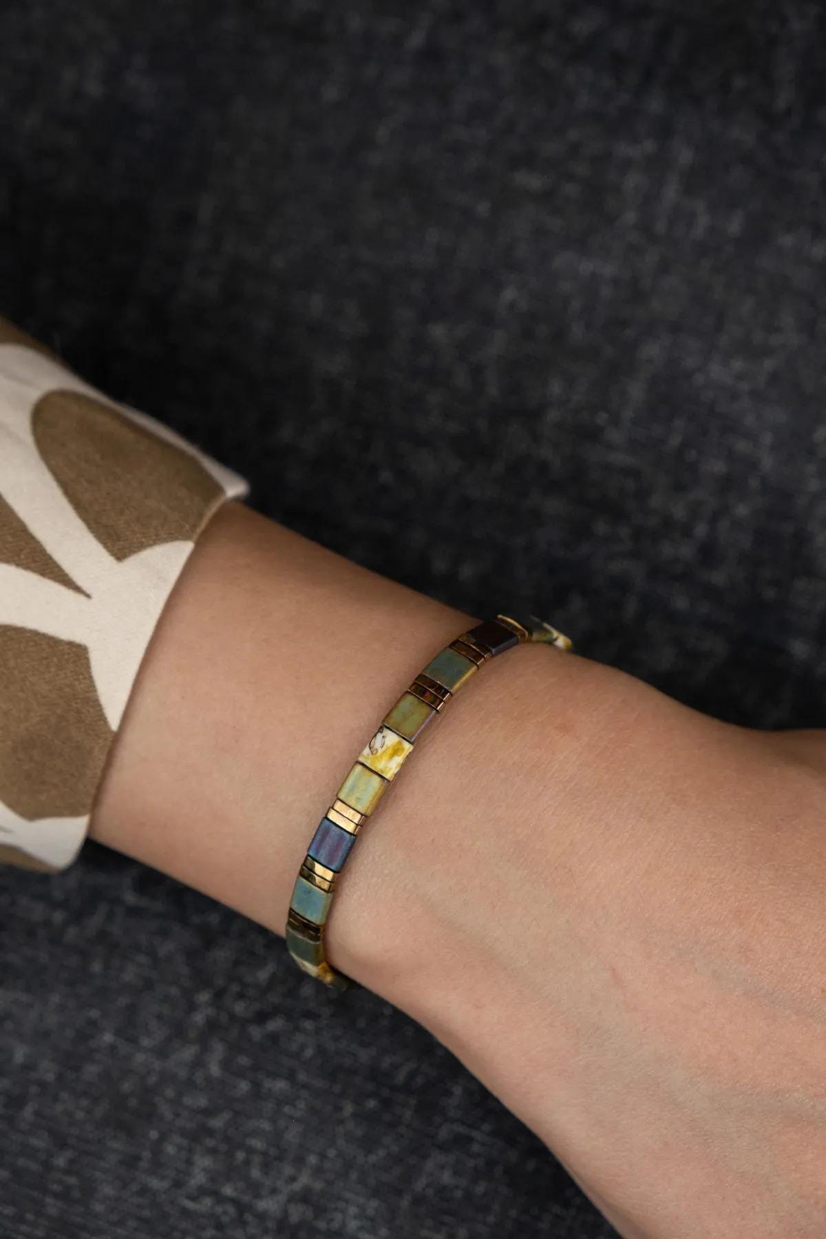 Handmade Aqua Green Unisex Bracelet with Rectangular-Cut Natural Stones