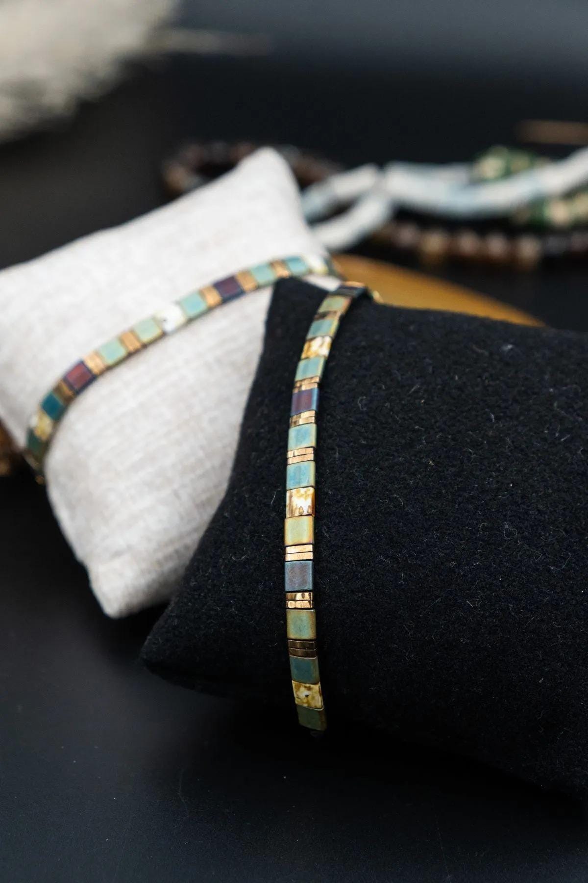 Handmade Aqua Green Unisex Bracelet with Rectangular-Cut Natural Stones
