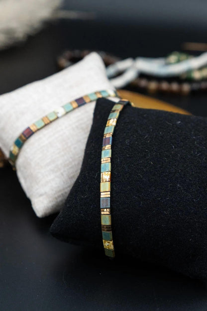 Handmade Aqua Green Unisex Bracelet with Rectangular-Cut Natural Stones