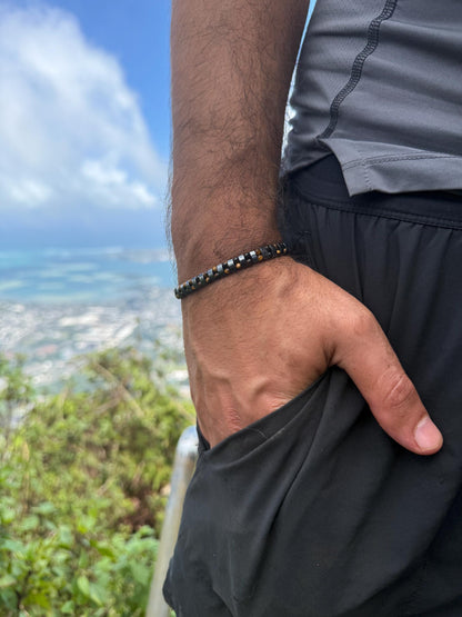 Handmade Tiger's Eye and Hematite Bracelet: Grounded Elegance