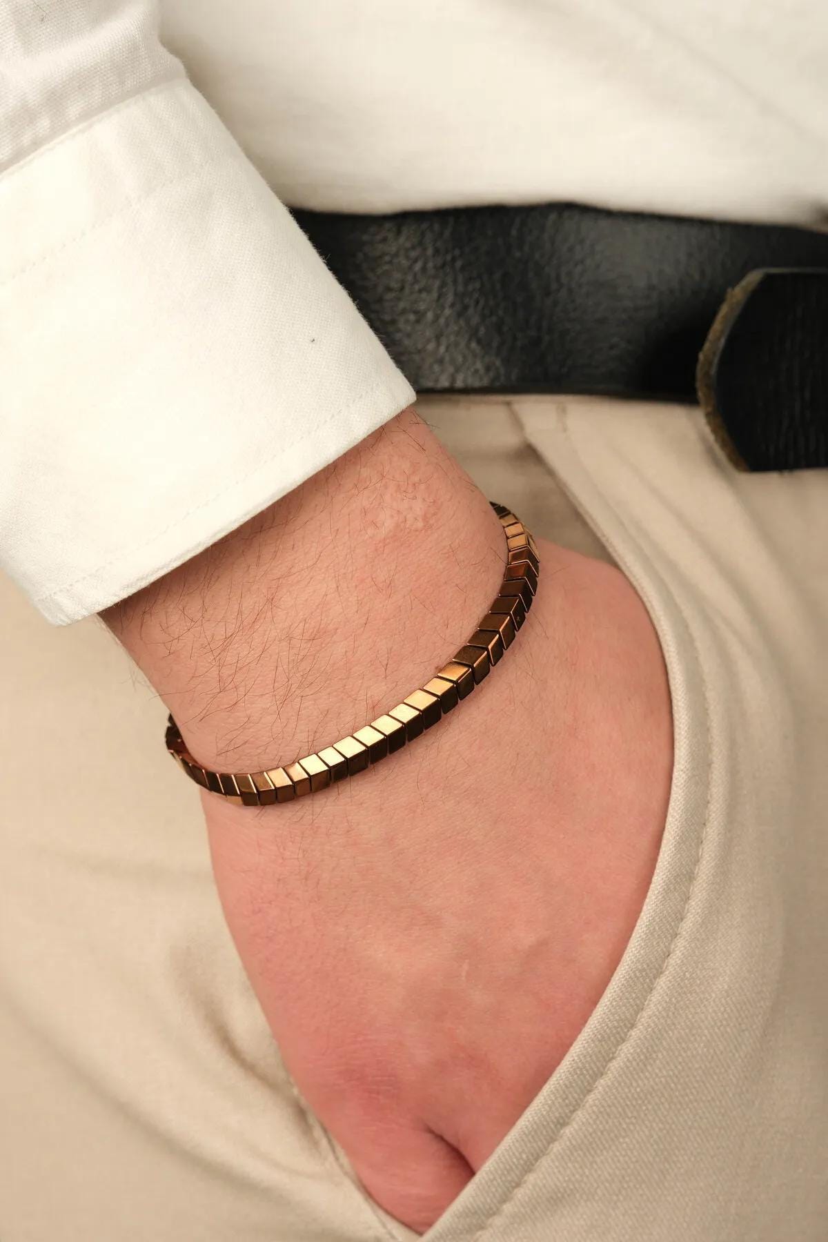 Men's Gold Tone Chevron Bracelet: Minimalist Stackable Style