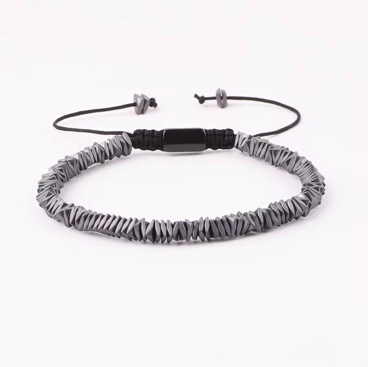 Men’s Matte Hematite Spike Bracelet – Bold Minimalist Wristwear for Modern Style