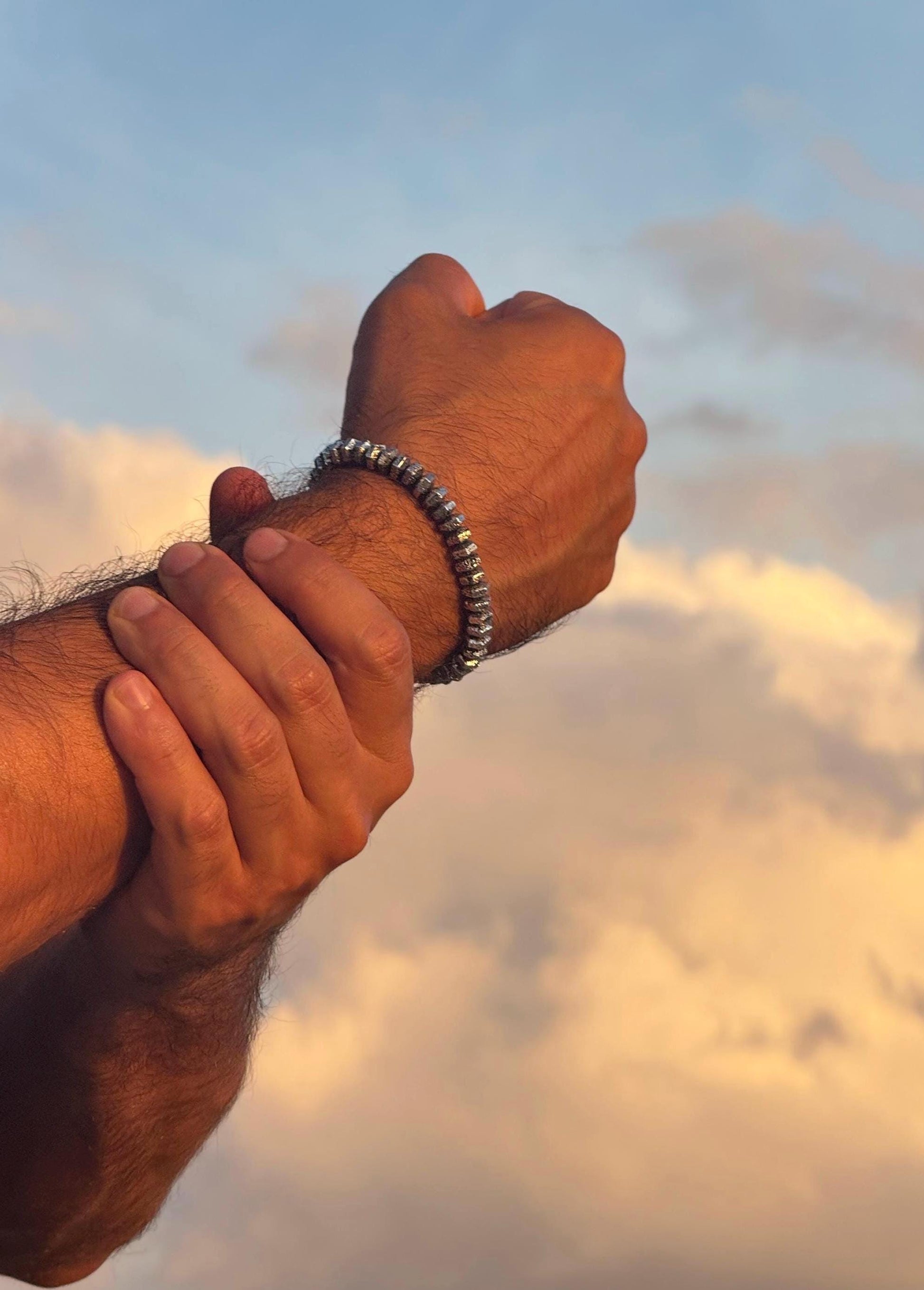 Men’s Hematite Stone Bracelet – Minimalist Silver-Tone Beaded Wristwear, Handmade Adjustable Jewelry, Gift for Him